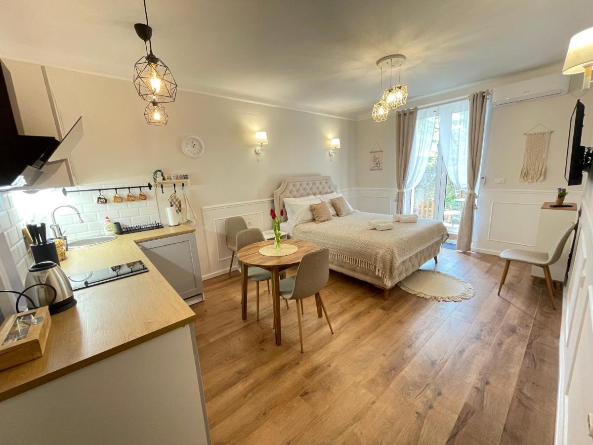 Apartment 42 - City Center Belgrado Esterno foto